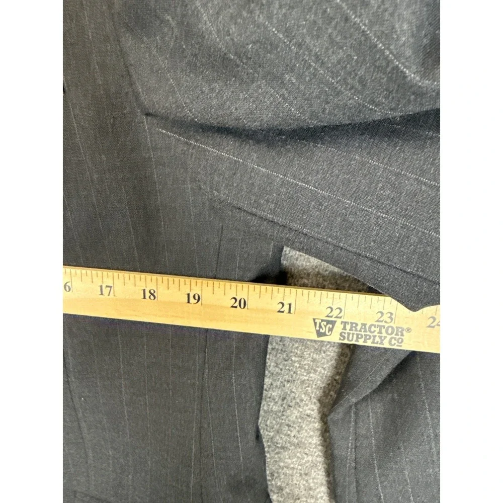 Brooks Brothers 346 Charcoal Pinstripe Wool Suit Jacket Blazer Mens Size 40‎ S